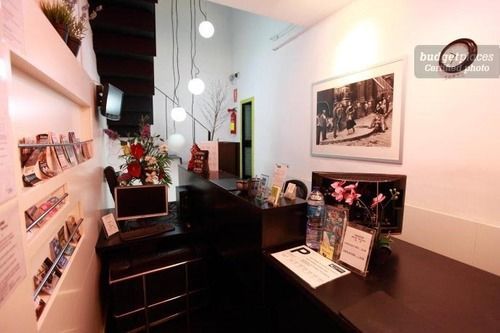 Raval Botella Private Hostal Barcelona
