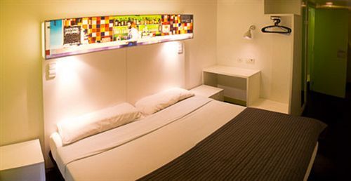 Raval Botella Private Hostal
